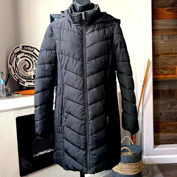 Tommy Hilfiger | Large | 100% Polyester Shell - Picture 2 of 10